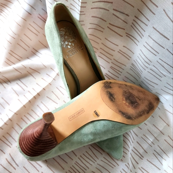 Vince Camuto Heels - Picture 5 of 7